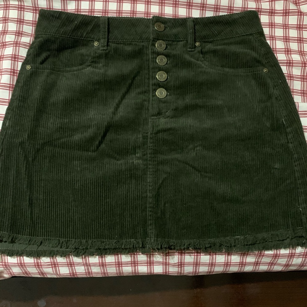 army green skirt - Picture 1 of 1